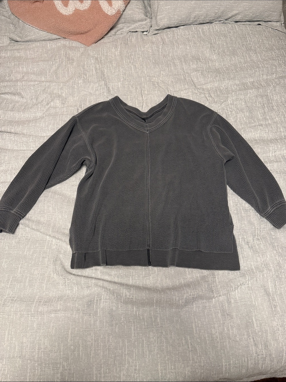 GUC Aerie Charcoal V-Neck Waffle Knit Women's Sweatshirt